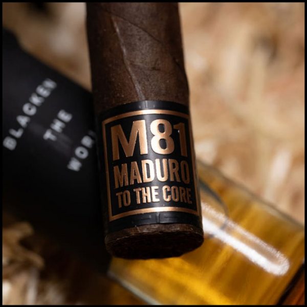Drew Estate Blackened M81 Robusto Cigar - Image 3